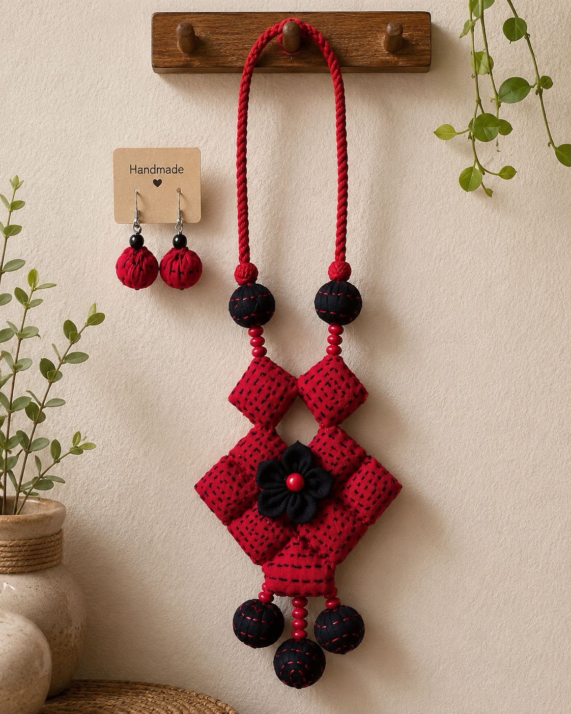 Velvet Bloom Necklace
